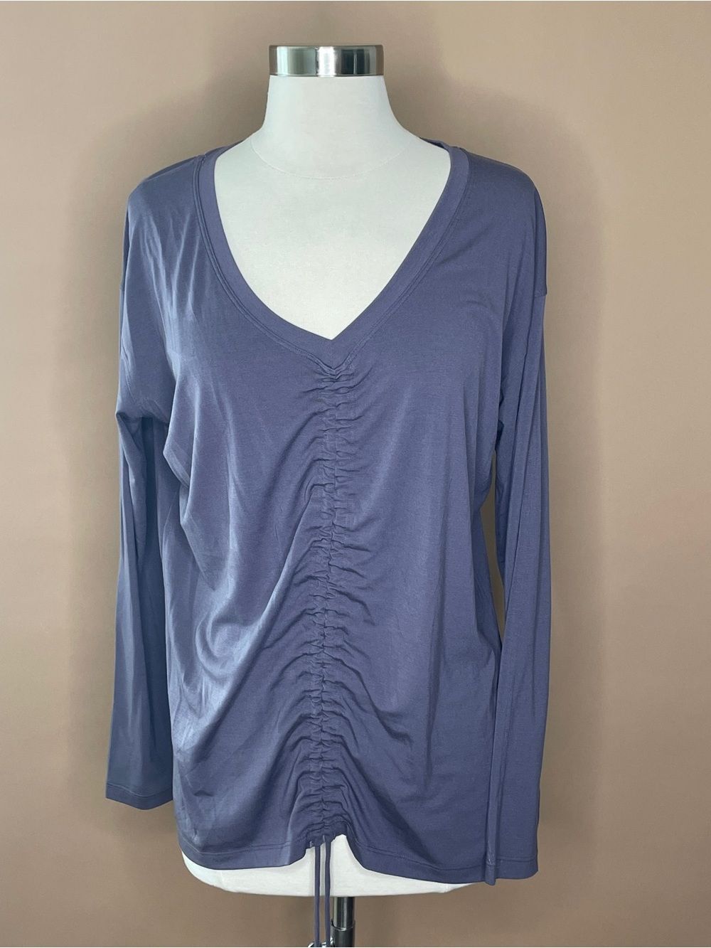 Athleta Purple Ruched V Neck Long Sleeve Activewear Top Women's Size L